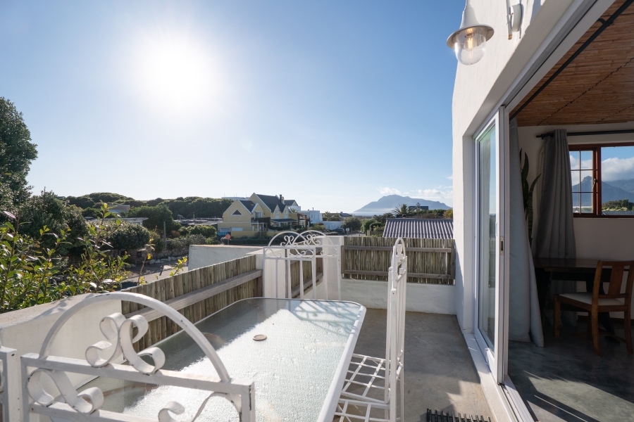 4 Bedroom Property for Sale in Kommetjie Western Cape